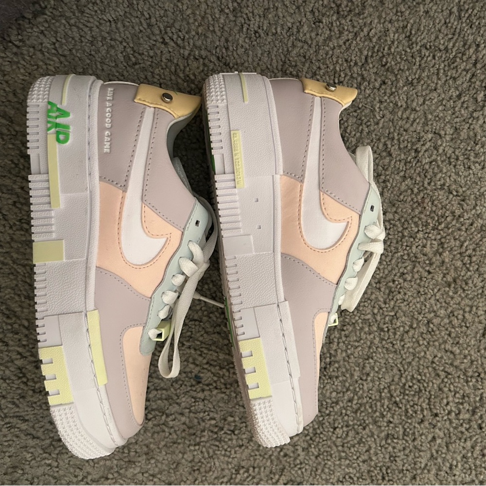 Kids airforces size 5